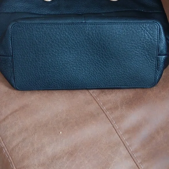 Michael Kors Black and Tan Tote Bag.EUC - Picture 7 of 10